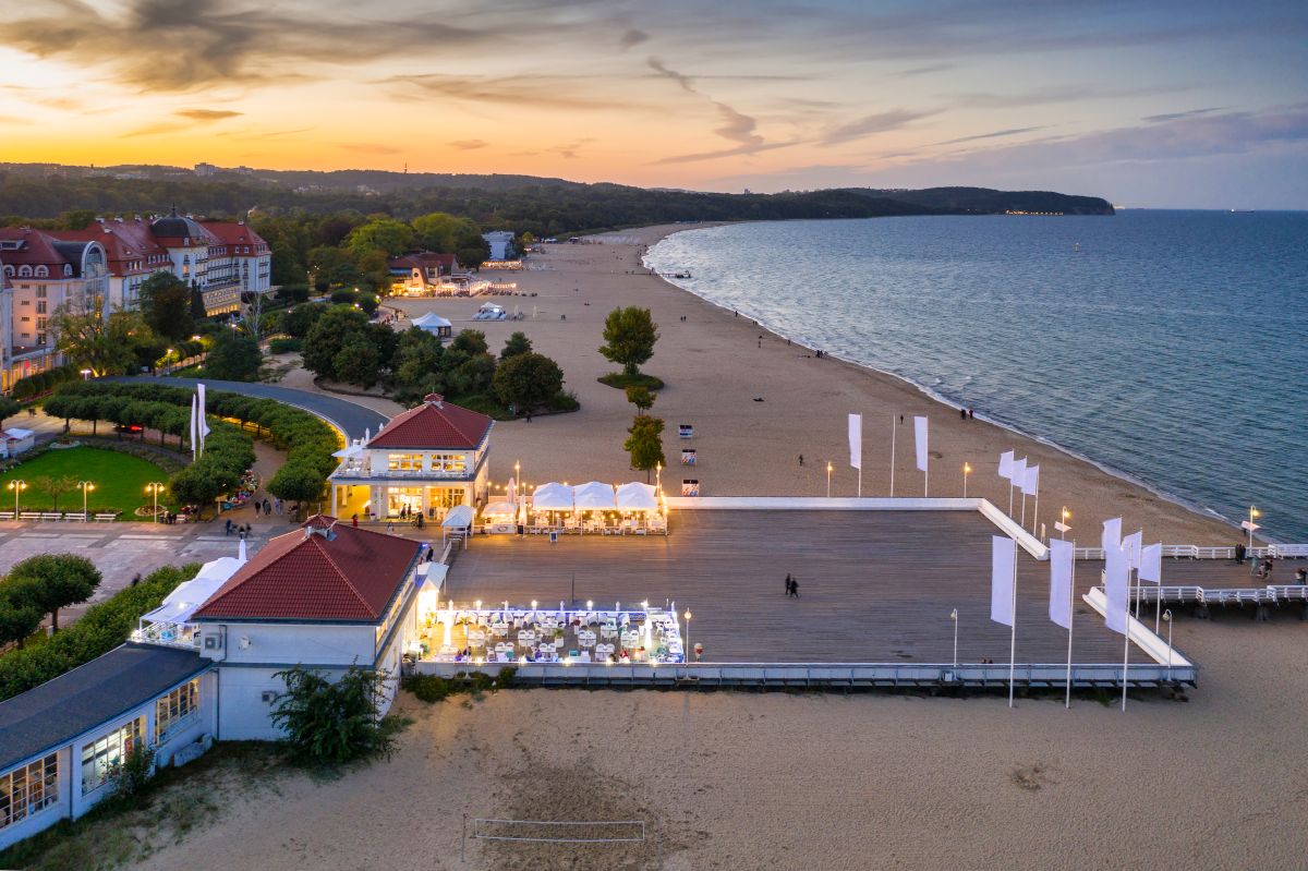 Plaża, molo i centrum Sopotu